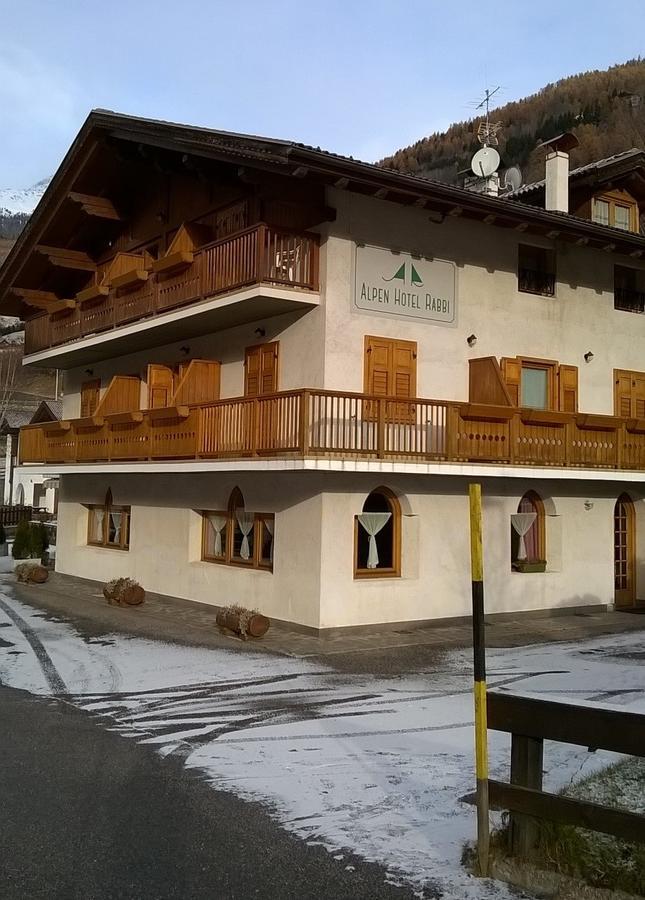 Alpen Hotel Rabbi Exterior foto